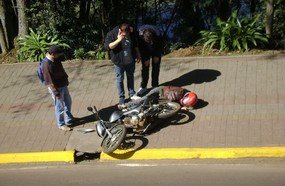 Queda de motocicleta em Joaçaba