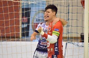 Joaçaba Futsal vence Umuarama e se classifica para os playoffs