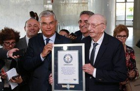 80 anos no mesmo emprego: catarinense entra para o livro dos recordes