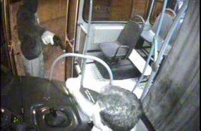 Ônibus de turismo com comerciantes de Piratuba é assaltado no PR