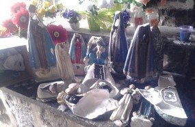 Vandalismo: imagens de santos tiveram cabeças arrancadas na Gruta de Sede Belém
