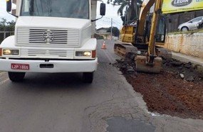 Empresa inicia obra de recuperação da Avenida Santa Terezinha
