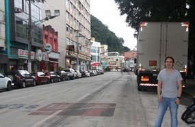 Tuti defende regulamentação de horários para carga e descarga