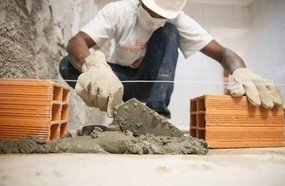 Protocolo de saúde orienta trabalhadores da construção civil