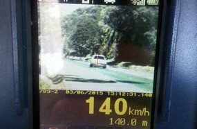 PRF flagra veículos acima da velocidade em Herval d´Oeste