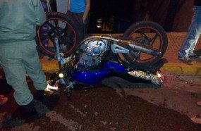 Motociclista ferido em acidente no centro de Herval d´Oeste