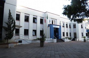 Confusão na educação de Joaçaba