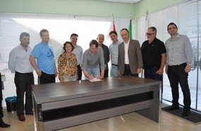 Rua Augusto Arbugeri será pavimentada com concreto armado