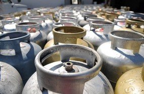 Petrobras reajusta novamente preço do gás de cozinha