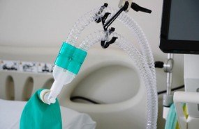 Estado empresta 900 mil itens do kit intubação para hospitais