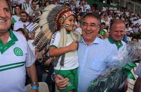 Governador acompanha jogo entre Chapecoense e Atlético Nacional