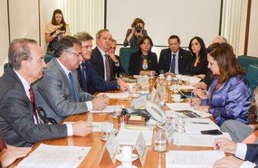 Exportação da carne suína e crise do setor são temas de audiência