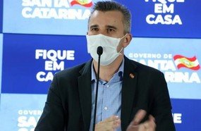 Ex-secretário é preso por envolvimento na compra dos respiradores