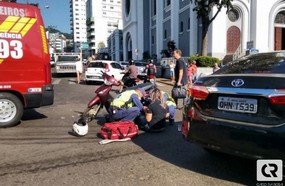 Colisão carro e moto deixa jovem ferida em Joaçaba