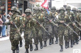 Desfile Cívico conta com 35 apresentações em Herval d´Oeste
