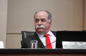 Titon reassume a presidência da Assembleia Legislativa