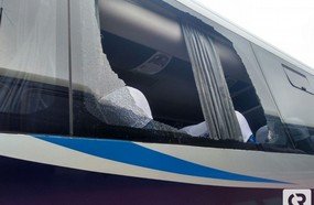Vândalos voltam a atacar ônibus na BR-282, em Joaçaba