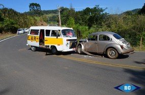 Colisão entre veículos deixa dois feridos na Barra do Leão