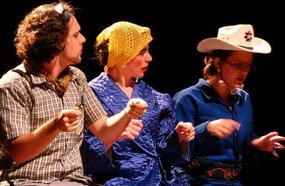 Neste sábado tem Zefa e Tarcia no Teatro Alfredo Sigwalt