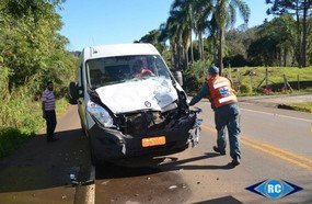 Engavetamento envolve três veículos na SC-150