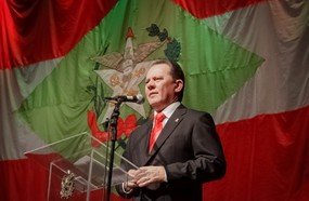 Ponticelli no comando do estado até dia 17