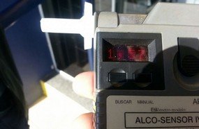 Motorista bêbado vai até a delegacia da PRF pedir informação