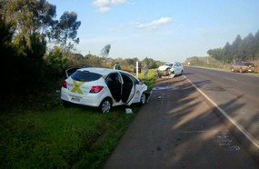 Colisão frontal deixa duas pessoas feridas em Campos Novos