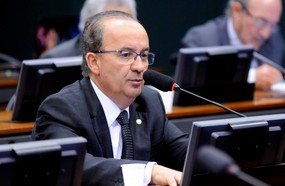 Jorginho Mello é contra distritão e financiamento público de campanha