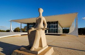 O estabelecimento pode cobrar pela perda da comanda?