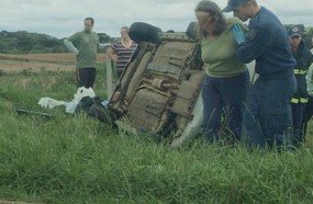 Colisão deixa duas pessoas feridas em Campos Novos