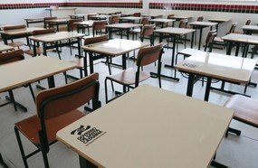 Justiça suspende retorno das aulas em áreas de risco potencial grave