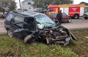 Colisão entre três carros deixa três mortos em Ponte Serrada
