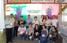 Associazione Bellunese comemora 21 anos com homenagens