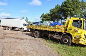 Caminhão de bebidas de Joaçaba se envolve em acidente na BR-282