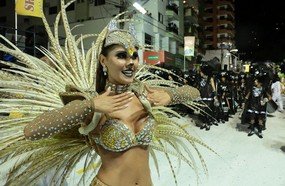 Aliança chega luxuosa para falar sobre sorte e azar