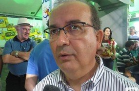 Jorginho Mello defende construção de sambódromo em Herval
