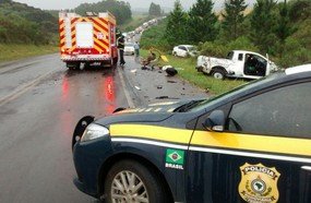 Acidente com três veículos deixa cinco feridos na BR-470
