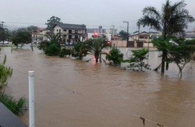 Chuva causa alagamentos em municípios catarinenses