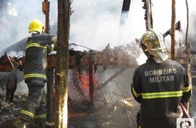Casal perde tudo em incêndio na Vila Cordazzo