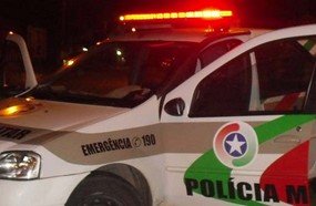 Homem assalta estabelecimento comercial com faca de cozinha em Joaçaba