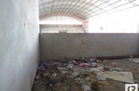 Ginásios inacabados são alvo de vândalos em Herval d´Oeste