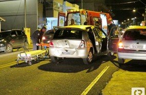 Veículo de Concórdia causa engavetamento na Getúlio Vargas