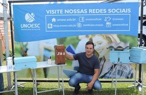 Acadêmico de Agronomia da Unoesc se dedica à apicultura