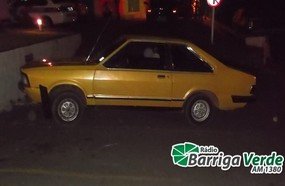 Motorista embriagado tenta fugir da polícia