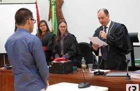 Rapaz que atropelou e matou adolescente é condenado a mais de 24 anos de prisão