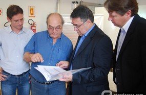Colombo garante mais R$ 5 milhões para ampliação do HUST