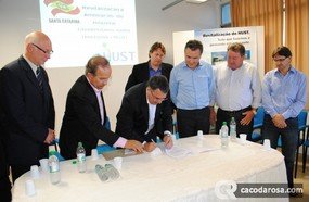 Governador assina convênio de R$ 5 milhões para obras de ampliação do Hust