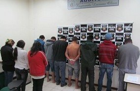 Mega Operação: Polícia Civil prende 12 pessoas, apreende drogas, munições e automóveis