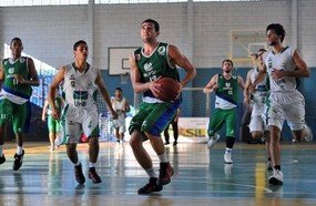 Basquete da Unoesc é vice-campeão da LDU