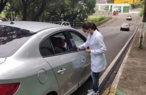 Joaçaba fará drive-thru para 2ª dose da Coronavac em idosos 